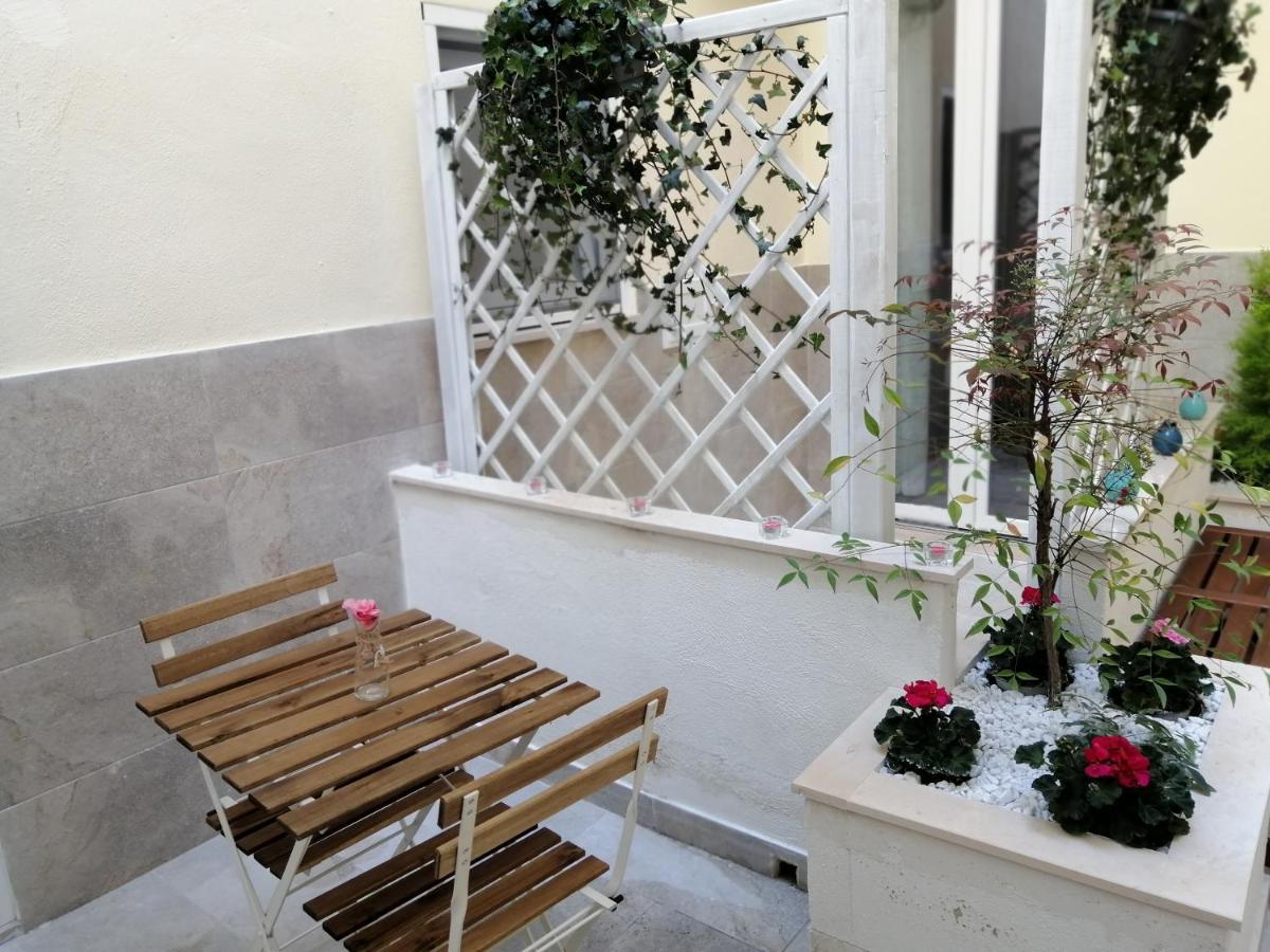 Dimora Fantasia Charme B&B Барі Екстер'єр фото